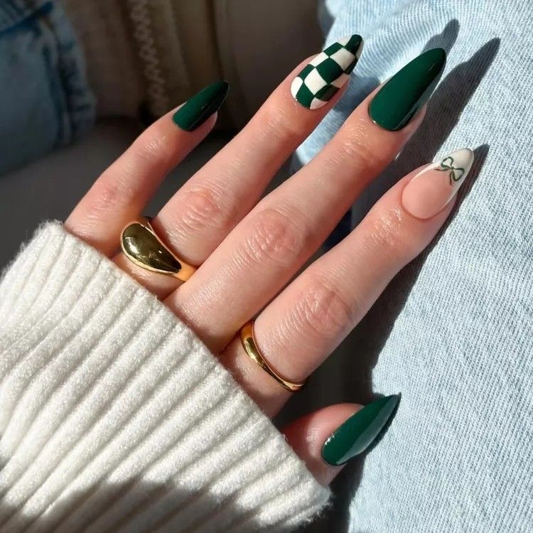 negative space nails green and white
