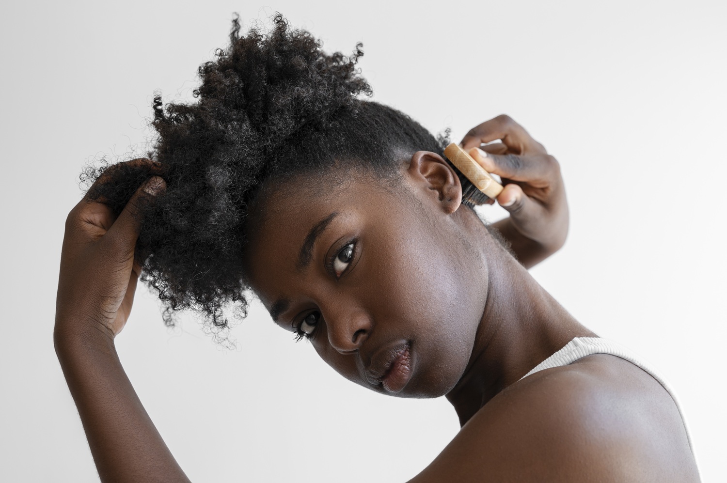 detailed article on how to handle stubborn hair