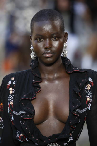 going braless in 2026