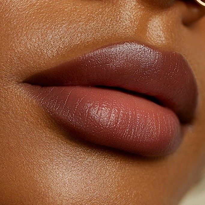 minimalist makeup