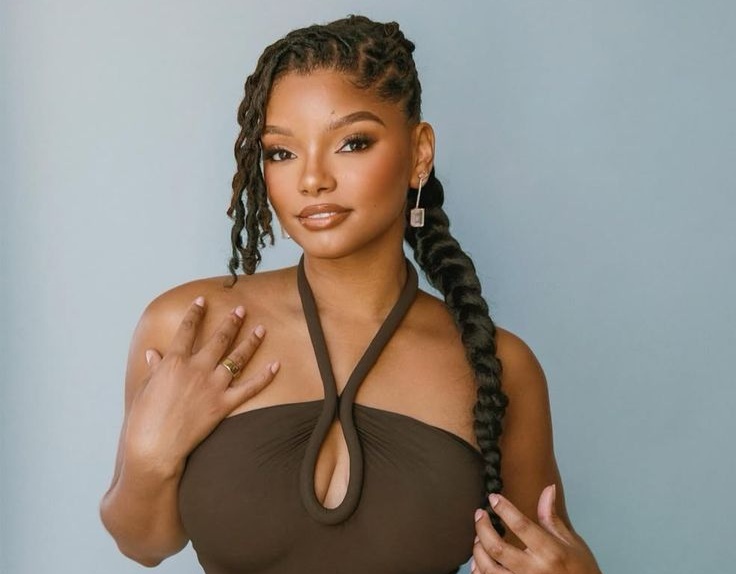 halle bailey on makeup blush
