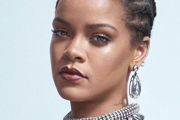 rihanna on braids with the forehead
