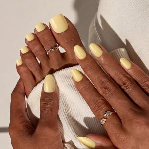 yellow gel nails